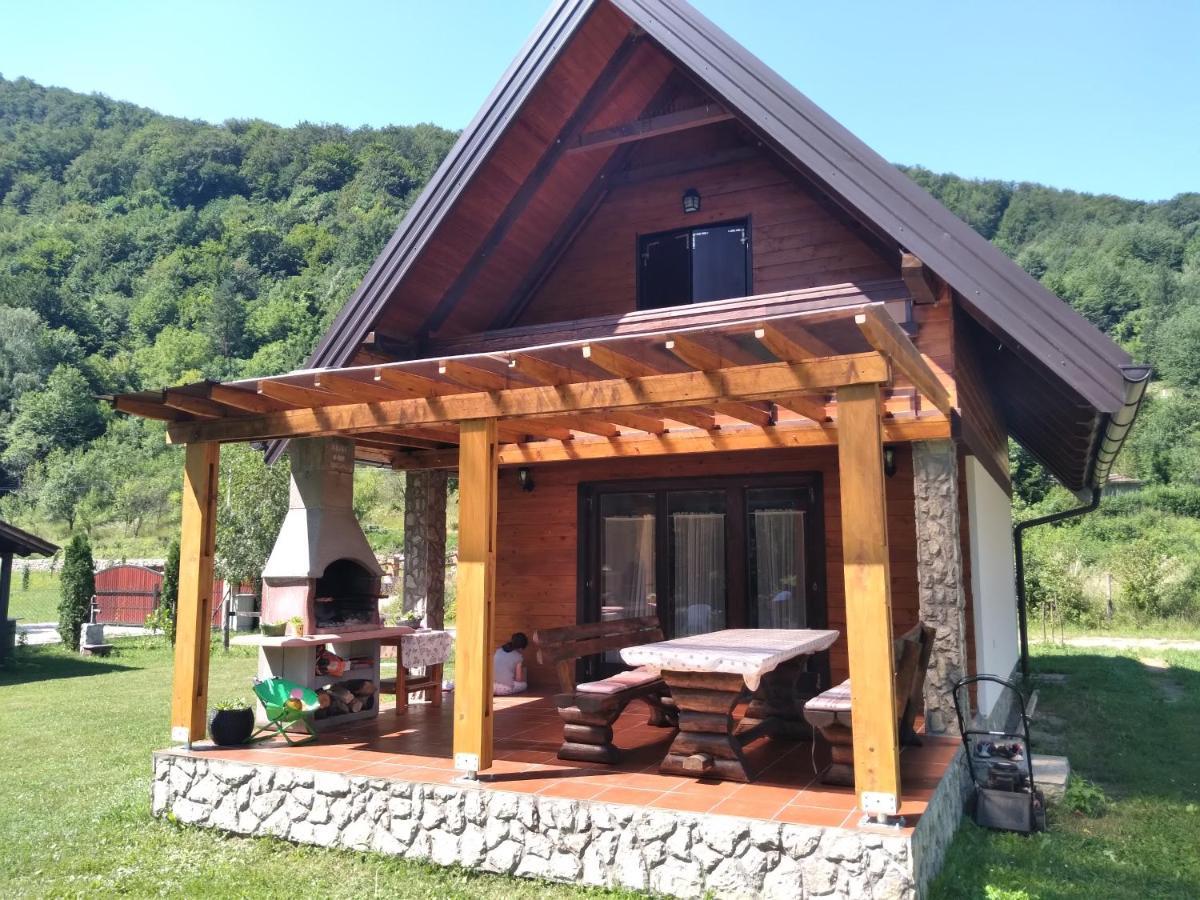 Vacation Home Zara Lohovo Exteriör bild