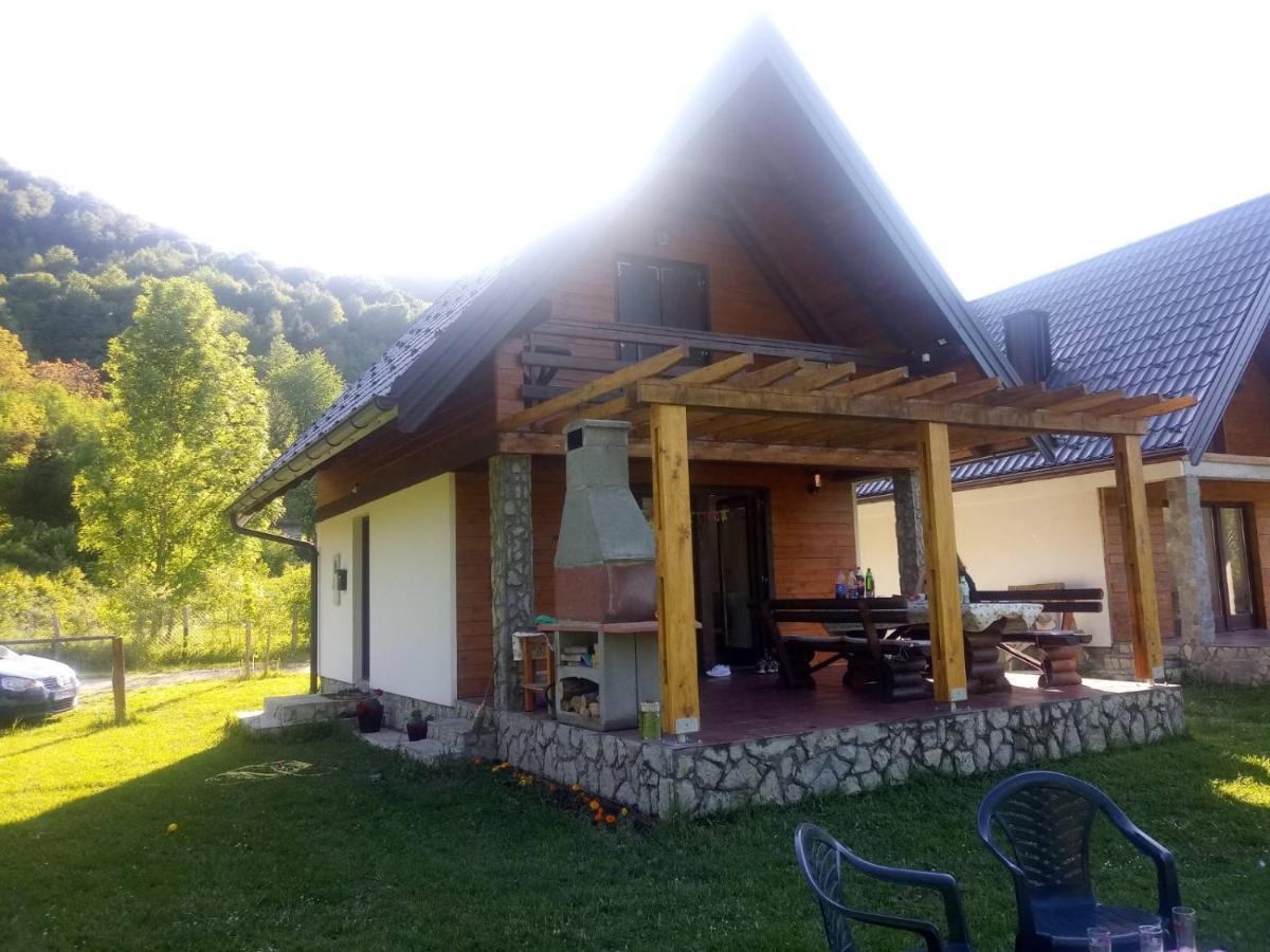 Vacation Home Zara Lohovo Exteriör bild